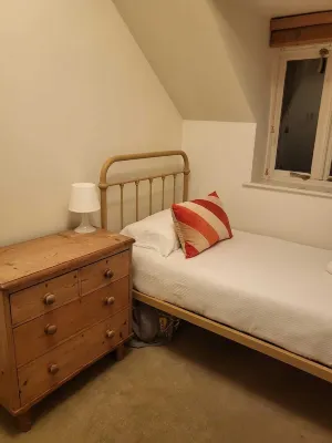 Juniper House Cottage in the Cotswolds on award winning Lower Mill Estate.