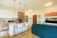 Nives House