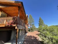 NEW Duck Creek ⛰ Escape w/View+AC! ~30 mi. Bryce/Zion