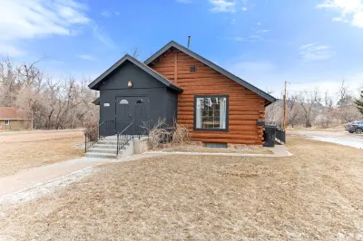 Newly remodeled property near the creek and downtown! Hotels near Chris' Campground