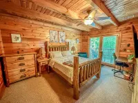 The Adaha Cabin Rustic&Cozy at Douglas Lake