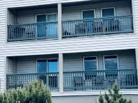 Experience Mountain Bliss: Cozy Condo w Resort Amenities in Beech Mountain, NC! Hotels in Beech Mountain