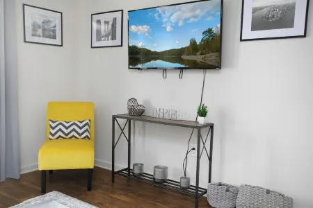 Peaceful Extended Stay - Pool & Gym