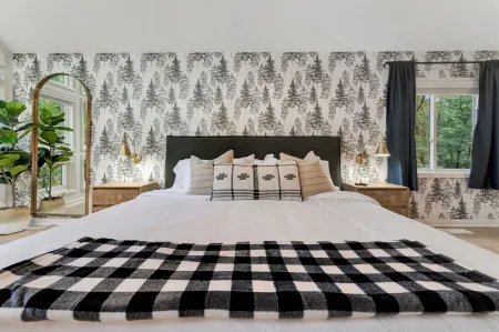 Campfire Oasis Hot Tub, Jungle Gym, Game Room