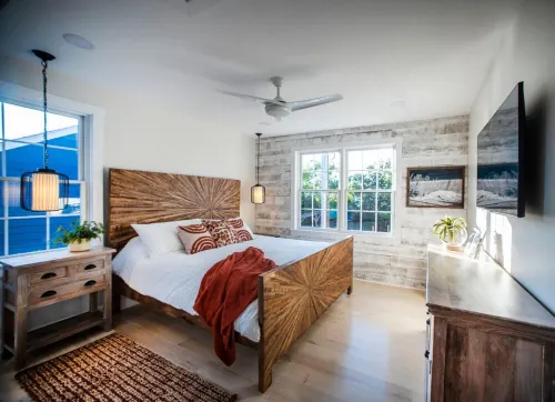 Upscale Downtown Suite in Lewes