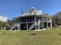 4 Bedroom, 4 Bath Raised Beach House 3 Blocks From the Beach! Golf Cart Included