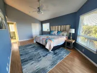 Stunning home, amazing ocean and forrest views! Pet friendly & close to beaches! - balcony
