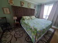 Enjoy Vintage Hawaiiana! Napili Maui Awaits!Free Reserved Parking Spot for Unit