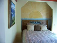 Wildwood Gardens Scenic Rustic Vacation Retreat on the River