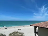 Manasota Key Beach Front Condo - ビーチサイド
