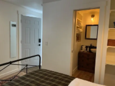 Cozy cabin in the heart of America’s favorite, wild playground