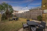 Lovely, Private Home in PCB! Fully fenced yard, steps to the beach! Hotel dekat Capt Salty Charters