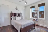 Corner View Broughton Penthouse with FREE Reserved Parking