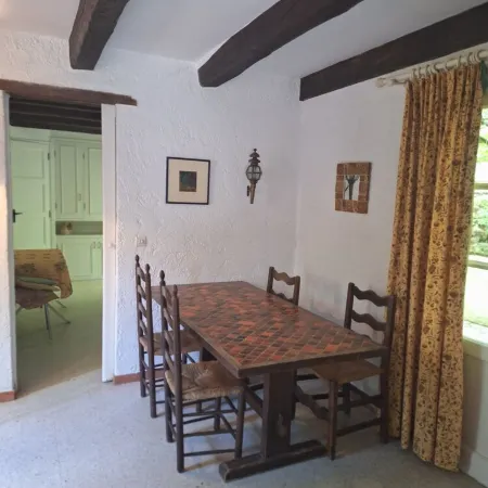 Petite Maison en rez de Chaussée Indépendante et Calme Dans Proptiété Sécurisée