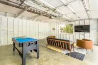 ★DesertGold Playhaus★3BD StarGazing Retreat| FirePit| BBQ| Yoga| GameRoom★