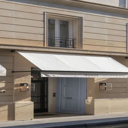 Nuage Hôtel Paris Отели рядом с достопримечательностью «8-й округ: Елисейские поля»