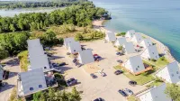 Gorgeous Lake Michigan Views: Completely Remodeled and Steps from the Beach!