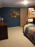 3 BR 2 BA Sleeps 11-Beautiful & 1/2 mile from trails, close to all sights, Wi-Fi
