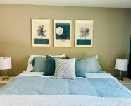 Bear Chase Bungalow - Sleeps 6. Close to Hiking, Biking, Golf and More!