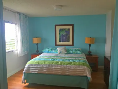 Partial Ocean View Condo in Center of Kailua Kona