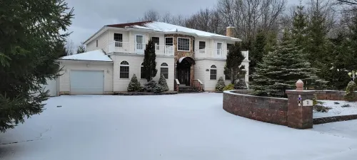 Luxury Home with Sauna, Hot Tubs, Game Room, Short Walk to Lake, King Beds