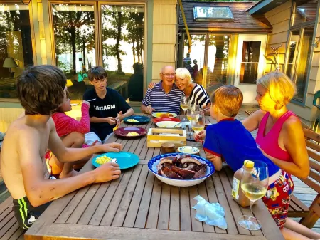 Beautiful Lake Michigan Home - Private Beach - Your 2026 Escape!