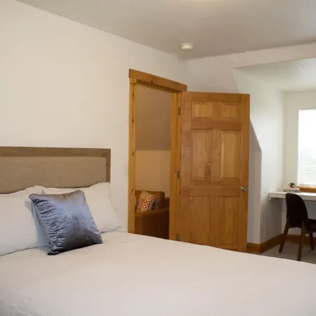 Matchless Mountain Lodge Hot Tub, Mtn. Views