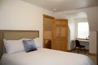 Matchless Mountain Lodge Hot Tub, Mtn. Views