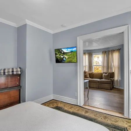 Cozy 4Br Buffalo Home Near Parks & Downtown, Save 10% Weekly, 20% Monthly.