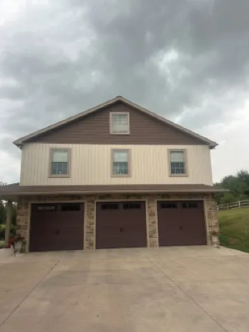 Cozy 2bedroom second floor apartment close to Lycoming College and PCT, WiFi ac