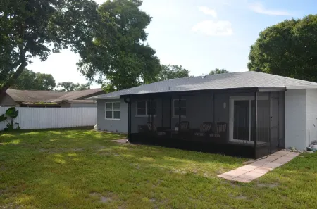 Cozy House 2Bedroom/2Bath  Tampa Bay Home away home centrally located Отели в г. Ситрэс-Парк