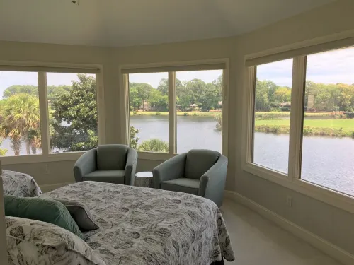 STUNNING LAGOON & GOLF VIEWS! Close to Beach! Spacious suites all with views!