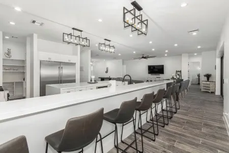 Arcadia/Biltmore 2023 Build - Heated Pool - 4 bedroom 4.5 bath - PRIME LOCATION Отели рядом с достопримечательностью «Гора Кеймелбек»