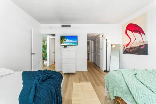 Oceanfront Condo with Ocean View and Beach Access