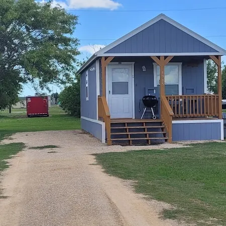 Cute Brand New Coastal Cabins