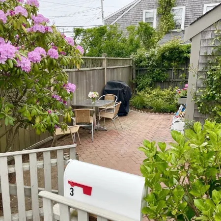 Newly renovated house in Brandt Point, right near town and Children's Beach