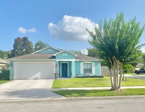 Beautiful heated pool home with office in Florida