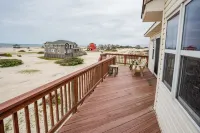 Corolla 4x4 beach cottage with phenomenal ocean views!
