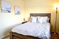 Modern 2 Bedroom Townhome, 1.5 Bathrooms, 1 Car Garage with Level 2 EV Charging Hotel a Loveland