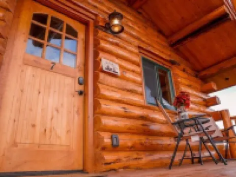 The Bighole Cabin at J&J Cabins Hotels in Lemhi County