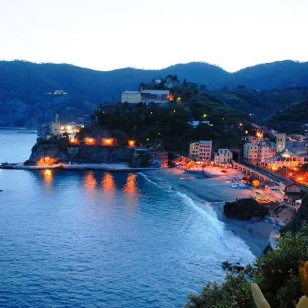 CENTRALLY quiet and typical residence -150 mt. from the sea