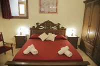 Cefalù - Old town apartment Casa Fiore second floor - 2-Star