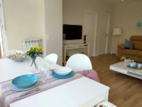 Weeping Cedar. Comfort. Downtown.