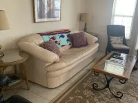 Island Oasis - NON SMOKING Top Floor Apartment located downtown with Gulf Views! Hotels in Cedar Key