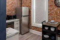 Downtown Studio great for a weekend getaway or longer work stay!
