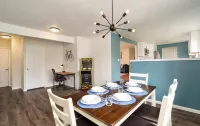 𓇻 Olympic Park Haven w/ HotTub, Fire Pit, Grill, Arcade, HUGE Yard