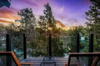 Secluded Chalet - Hidden Speakeasy in the Pines