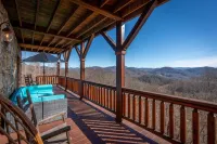 Million Dollar Vista! Smoky MTS/Blue Ridge Pkwy-Hot Tub-Jacuzzi Tub-Pet Friendly