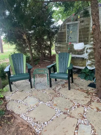 The Green Egg - Vintage RV Glamping