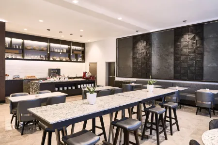 AC Hotel Bridgewater Отели в г. Бранчберг